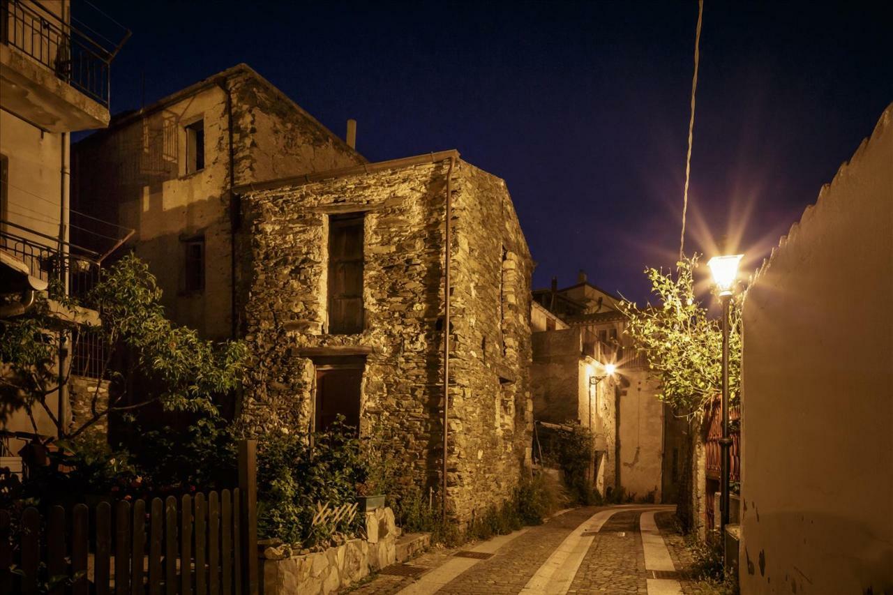 Couette-café Gennarcu Ussàssai